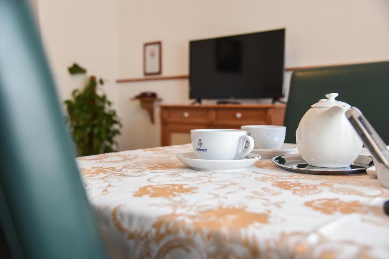 Hotel Diana Apartments Prag Eksteriør billede